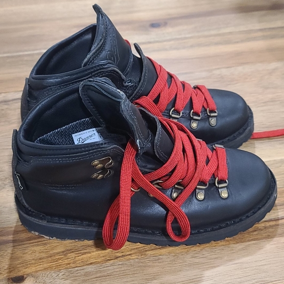 Good condition (read description) - Picture 3 of 13